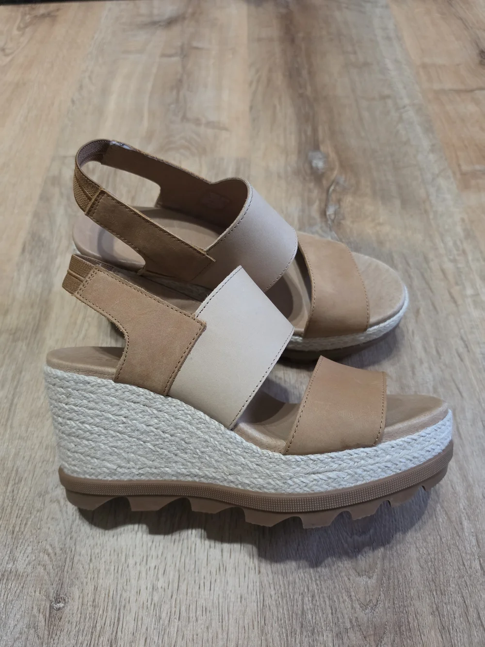 Sorel Tan and Cream Sand Joanie Wedge Slingback Sandals 9